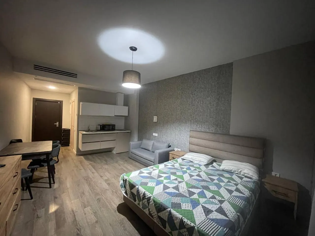 公寓 Luxury Suites White Sails 巴统 格鲁吉亚