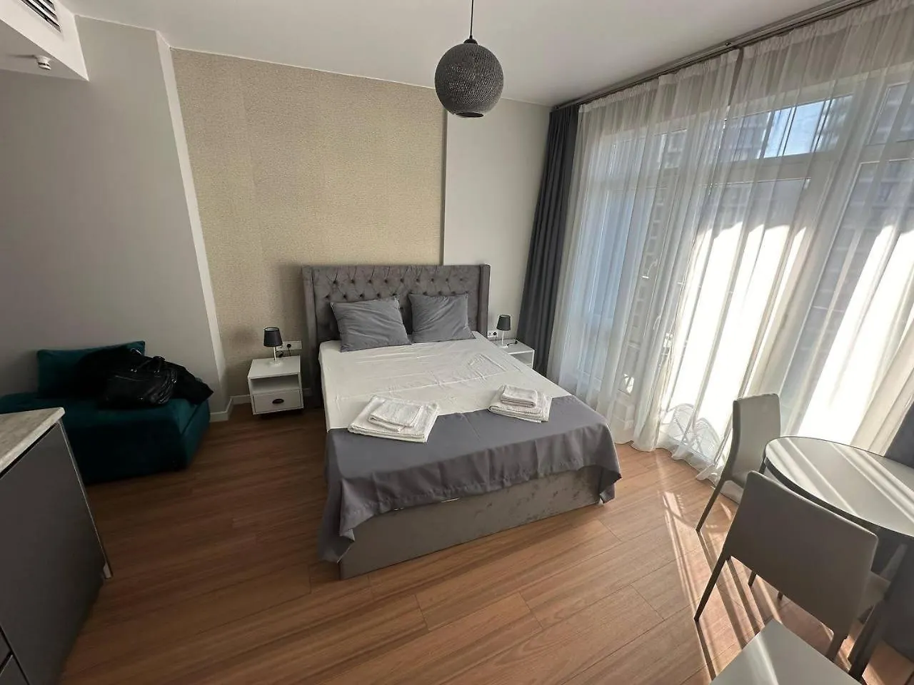 Luxury Suites White Sails Batumi 0*,