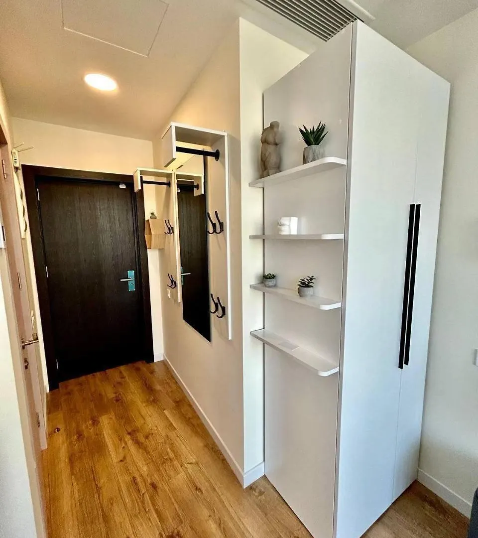 Luxury Suites White Sails Batumi 0*,