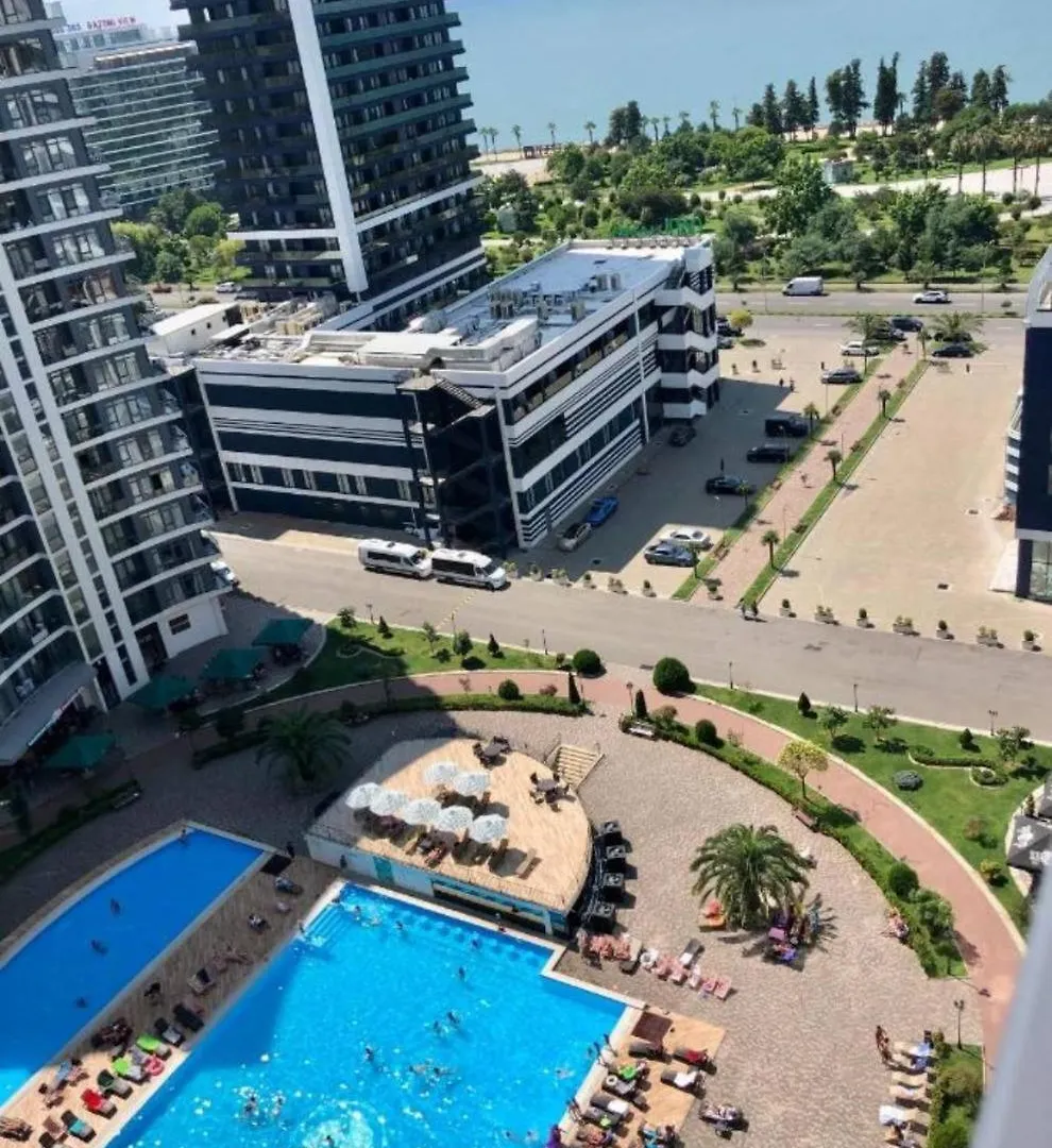 Luxury Suites White Sails Batumi Apartment